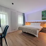 Rahouse - Self Check-in & Free Parking Guest house