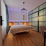 Guest house Rahouse - Self Check-in & Free Parking Brasov