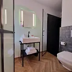 Rahouse - Self Check-in & Free Parking Guest house