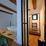 Rahouse - Self Check-in & Free Parking 3* Brasov