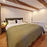 Guest house Rahouse - Self Check-in & Free Parking 3*