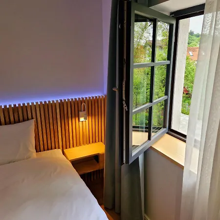 Rahouse - Self Check-in & Free Parking 3*