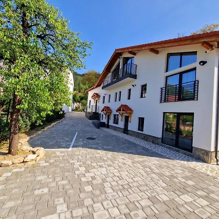 Rahouse - Self Check-in & Free Parking