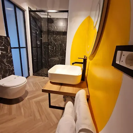 Rahouse - Self Check-in & Free Parking Brassó