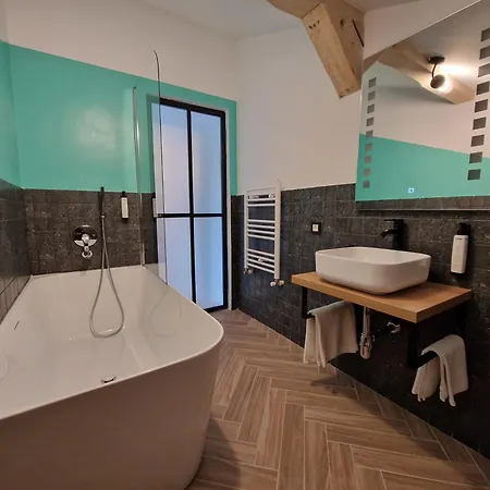 Guest house Rahouse - Self Check-in & Free Parking Brasov