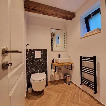 Rahouse - Self Check-in & Free Parking Vendégház 3*