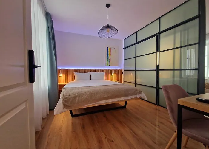 Guest house Rahouse - Self Check-in & Free Parking Brasov