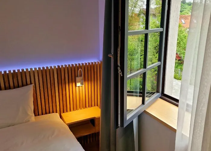 Rahouse - Self Check-in & Free Parking 3*