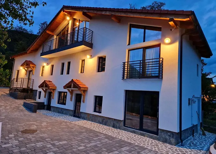 Rahouse - Self Check-in & Free Parking Konukevi