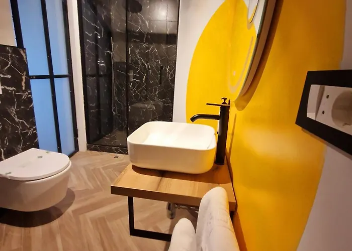 Rahouse - Self Check-in & Free Parking Brasov