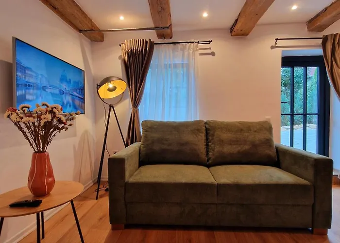 Guest house Rahouse - Self Check-in & Free Parking 3*