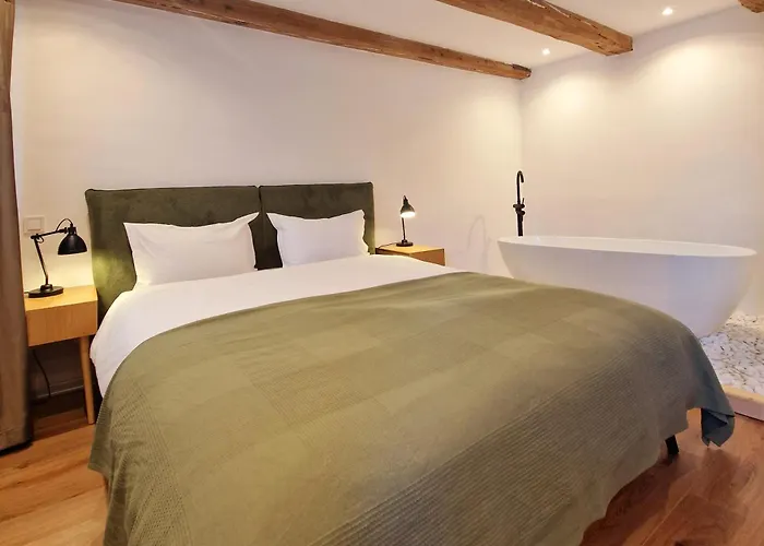 Guest house Rahouse - Self Check-in & Free Parking 3*